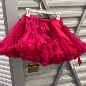 Kid’s pink tutu size small ribbon tie & elastic cute!